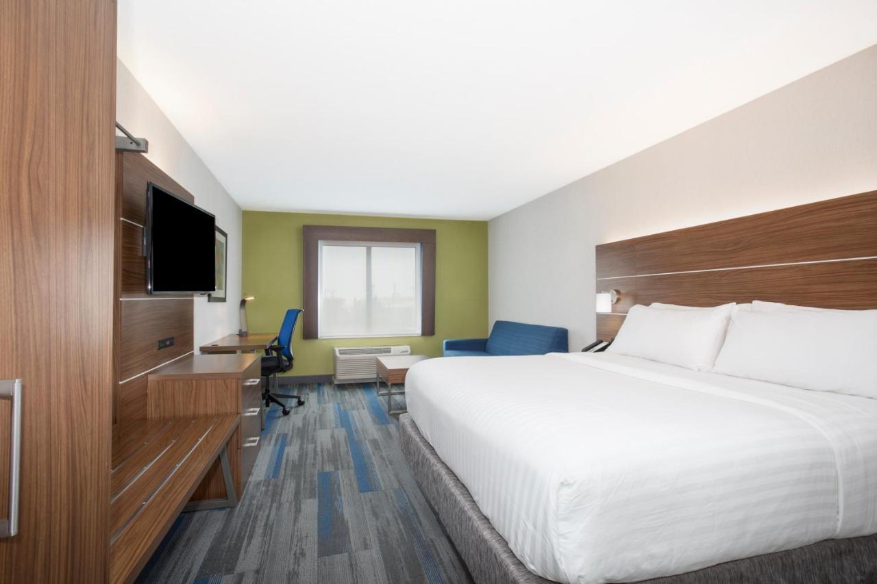 Bonner Springs Holiday Inn Express Kansas City - At The Legends! By Ihg מראה חיצוני תמונה