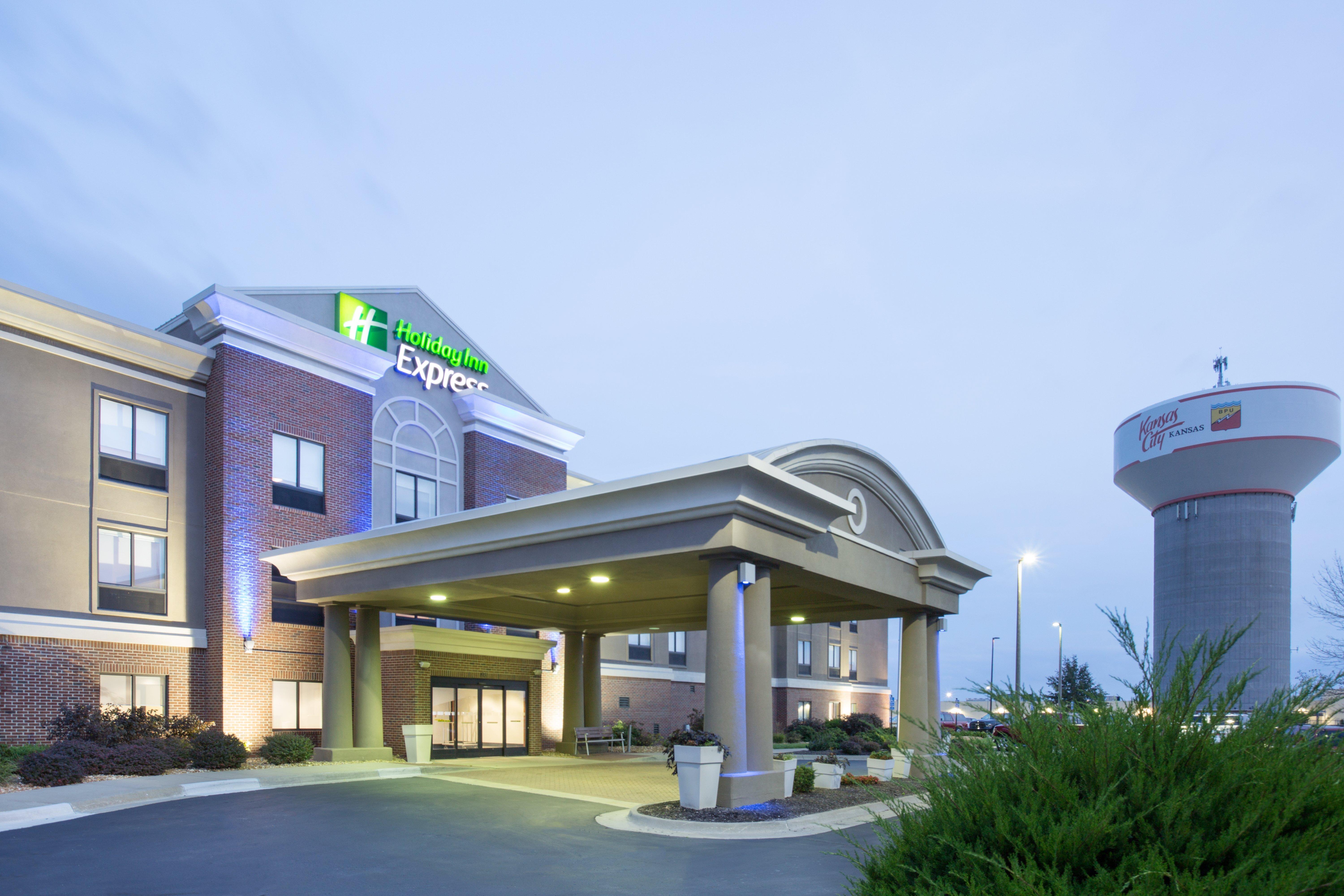 Bonner Springs Holiday Inn Express Kansas City - At The Legends! By Ihg מראה חיצוני תמונה